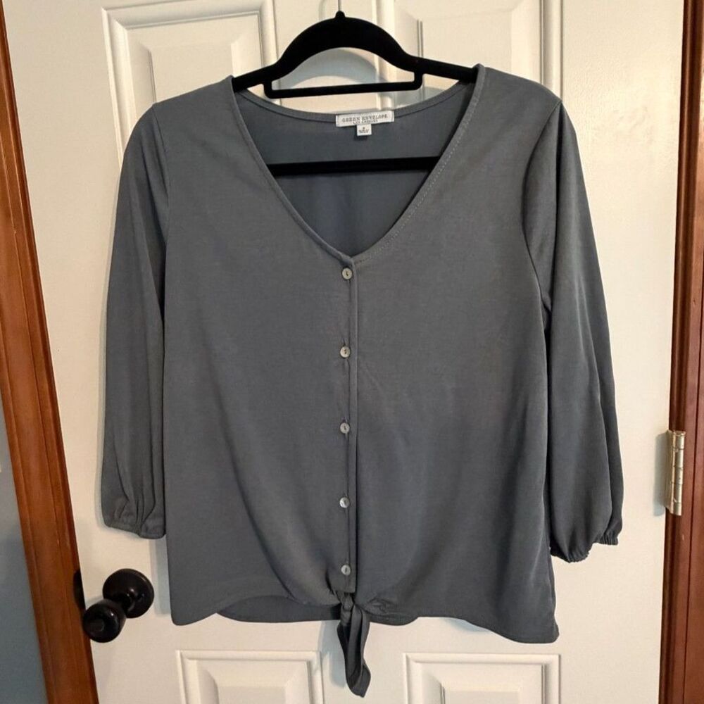 Green Envelope long sleeve blouse size s
